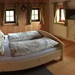 Ferienhaus Reinwalds Almhuette Millstatt am See