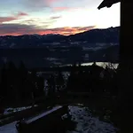 Ferienhaus Reinwalds Almhuette Millstatt am See