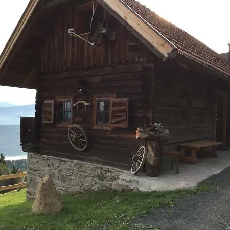 Feriehus Reinwalds Almhuette *